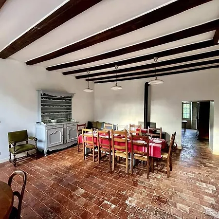 Le Presbytere De La Couture * La Couture (Vendee)